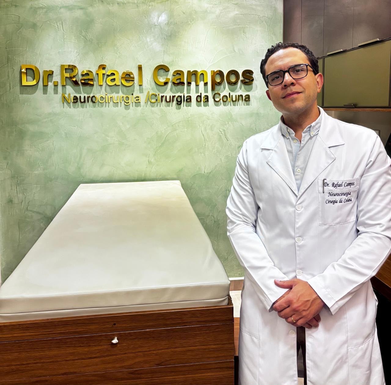 Consultório Dr. Rafael Campos — Neurocirurgia e Cirurgia da Coluna